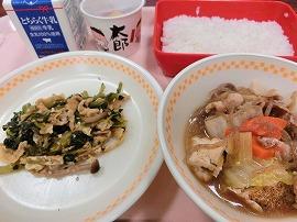 麦ごはん　牛乳　納豆　肉豆腐　小松菜ごま炒め