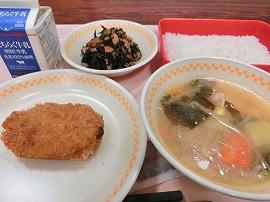ごはん　牛乳　県産豚肉コロッケ　ソース　ひじきの炒め煮　どさんこ汁