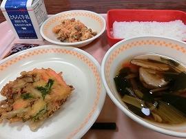セルフかき揚げ丼(ごはん・かき揚げ・天丼のたれ) 牛乳 しもつかれ つみれ汁 セルフかき揚げ丼(ごはん・かき揚げ・天丼のたれ) 牛乳 しもつかれ つみれ汁