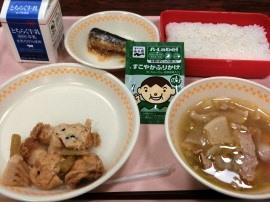 ごはん　牛乳　いわしごま味噌煮　たけのことふきの煮物　豚汁　ふりかけ