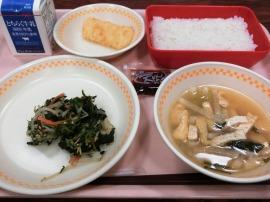 セルフいか天丼（ごはん・いかの天ぷら・天丼のたれ）　牛乳　おひたし　大根の味噌汁