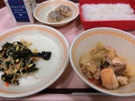 麦ごはん　牛乳　ジャージャン豆腐　てんぐにらまんじゅう　わかめと大豆もやしのナムル