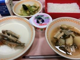 ごはん　牛乳　稚鮎の和風マリネ　アスパラサラダ　かんぴょうとにらの味噌汁　県民の日デザート