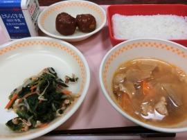 ごはん　牛乳　野菜肉団子②　くるみあえ　ピリ辛味噌汁