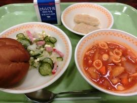 黒糖パン 牛乳 野菜豆腐ナゲット② イタリアンサラダ ミネストローネ 黒糖パン 牛乳 野菜豆腐ナゲット② イタリアンサラダ ミネストローネ