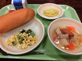 コッペパン いちごジャム 牛乳 ほうれん草入オムレツ ブロッコリーとチーズのサラダ ポトフ コッペパン いちごジャム 牛乳 ほうれん草入オムレツ ブロッコリーとチーズのサラダ ポトフ