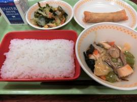 ごはん 牛乳 八宝菜 春巻 海そうサラダ ごはん 牛乳 八宝菜 春巻 海そうサラダ