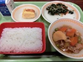 ごはん　牛乳　厚焼き卵　ごまあえ　肉じゃが
