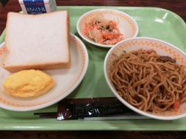 食パン チョコクリーム 牛乳 焼きそば オムレツ バンバンジーサラダ 食パン チョコクリーム 牛乳 焼きそば オムレツ バンバンジーサラダ