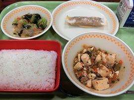 マーボー豆腐 ぎょうざロール こんにゃく海そうサラダ マーボー豆腐 ぎょうざロール こんにゃく海そうサラダ